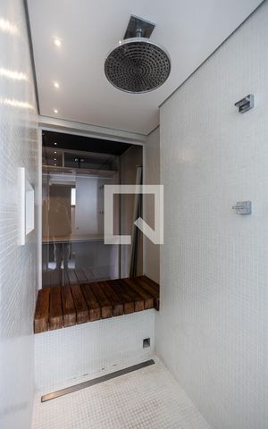 Apartamento à venda com 120m², 1 quarto e 2 vagasBanheiro da Suíte