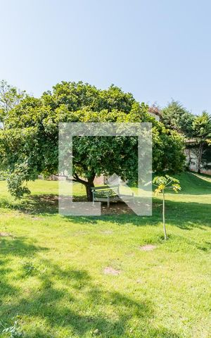 Casa à venda com 336m², 3 quartos e 4 vagas Casa à venda com 336m², 3 quartos e 4 vagasQuintal
