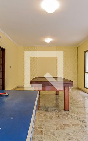 Apartamento à venda com 135m², 3 quartos e 2 vagas Apartamento à venda com 135m², 3 quartos e 2 vagasÁrea comum - Salão de Jogos