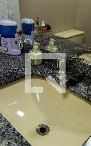 Apartamento à venda com 115m², 3 quartos e 2 vagasBanheiro da Suíte - Detalhe