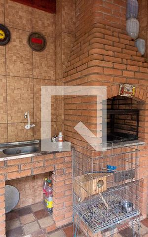 Casa à venda com 195m², 3 quartos e 2 vagasChurrasqueira