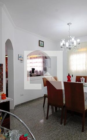 Casa para alugar com 275m², 3 quartos e 3 vagas Casa para alugar com 275m², 3 quartos e 3 vagasSala de Jantar