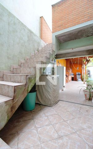 Casa para alugar com 275m², 3 quartos e 3 vagas Casa para alugar com 275m², 3 quartos e 3 vagasÁrea de Serviço