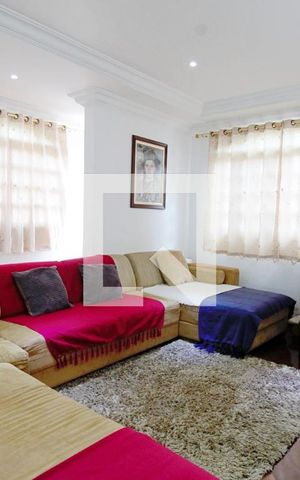 Casa para alugar com 275m², 3 quartos e 3 vagas Casa para alugar com 275m², 3 quartos e 3 vagasSala
