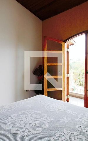 Casa para alugar com 275m², 3 quartos e 3 vagas Casa para alugar com 275m², 3 quartos e 3 vagasQuarto 2