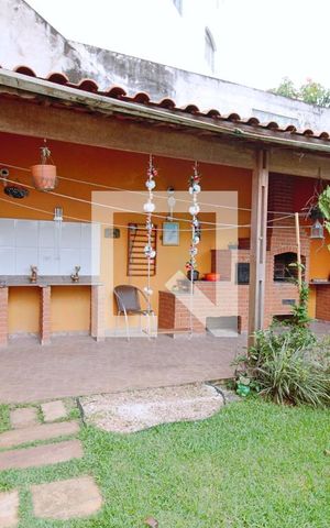 Casa para alugar com 275m², 3 quartos e 3 vagas Casa para alugar com 275m², 3 quartos e 3 vagasQuintal