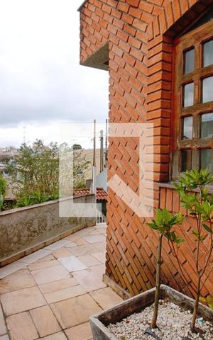 Casa para alugar com 275m², 3 quartos e 3 vagas Casa para alugar com 275m², 3 quartos e 3 vagasEntrada
