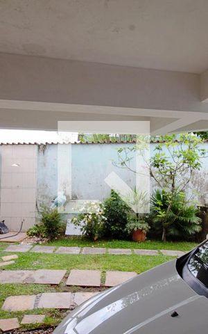 Casa para alugar com 275m², 3 quartos e 3 vagas Casa para alugar com 275m², 3 quartos e 3 vagasGaragem