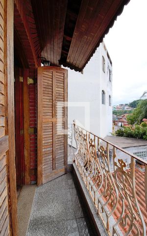 Casa para alugar com 275m², 3 quartos e 3 vagas Casa para alugar com 275m², 3 quartos e 3 vagasVaranda Quarto 3