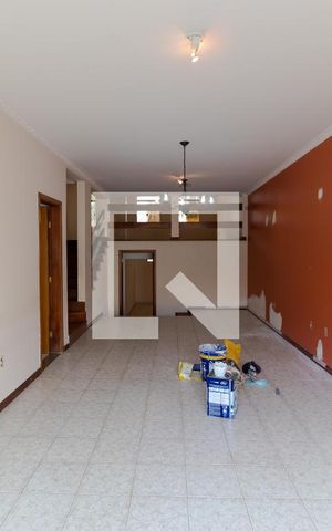 Casa à venda com 465m², 4 quartos e 4 vagas Casa à venda com 465m², 4 quartos e 4 vagasSala de Jantar