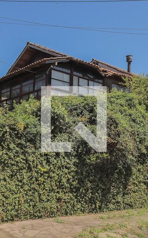 Casa para alugar com 300m², 5 quartos e 3 vagasFachada