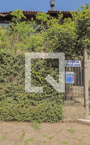 Casa para alugar com 300m², 5 quartos e 3 vagasFachada