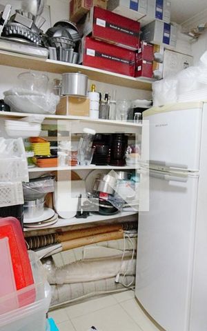 Apartamento à venda com 320m², 3 quartos e 3 vagas Apartamento à venda com 320m², 3 quartos e 3 vagasDispensa