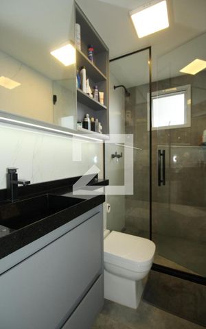 Apartamento à venda com 76m², 2 quartos e 2 vagasBanheiro 