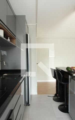Apartamento à venda com 76m², 2 quartos e 2 vagasCozinha