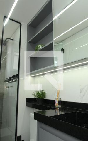 Apartamento à venda com 76m², 2 quartos e 2 vagasBanheiro 2