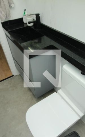 Apartamento à venda com 76m², 2 quartos e 2 vagasBanheiro 