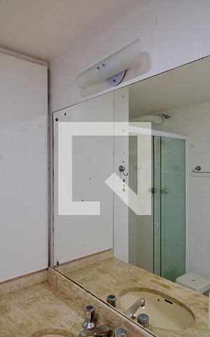 Apartamento para alugar com 110m², 3 quartos e 2 vagas Apartamento para alugar com 110m², 3 quartos e 2 vagasBanheiro da Suíte