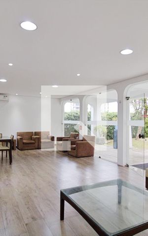Apartamento para alugar com 110m², 3 quartos e 2 vagas Apartamento para alugar com 110m², 3 quartos e 2 vagasÁrea comum - Salão de festas