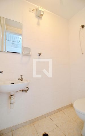 Apartamento para alugar com 110m², 3 quartos e 2 vagas Apartamento para alugar com 110m², 3 quartos e 2 vagasBanheiro de Serviço