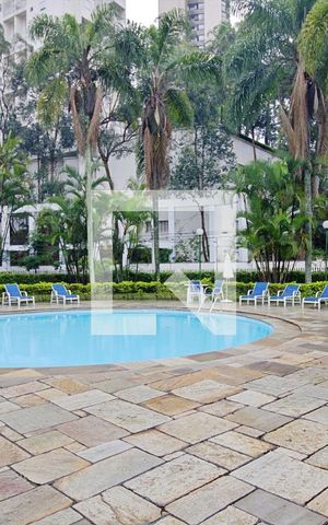 Apartamento para alugar com 110m², 3 quartos e 2 vagas Apartamento para alugar com 110m², 3 quartos e 2 vagasÁrea comum - Piscina