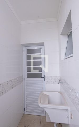 Apartamento para alugar com 40m², 2 quartos e sem vaga Apartamento para alugar com 40m², 2 quartos e sem vagaÁrea de Serviço