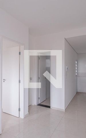 Apartamento para alugar com 40m², 2 quartos e sem vaga Apartamento para alugar com 40m², 2 quartos e sem vagaStudio