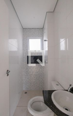 Apartamento para alugar com 40m², 2 quartos e sem vaga Apartamento para alugar com 40m², 2 quartos e sem vagaBanheiro Social