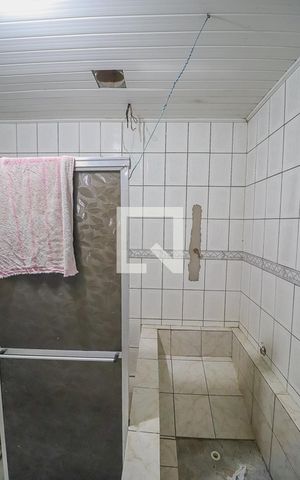 Casa à venda com 130m², 4 quartos e 3 vagasBanheiro do Quarto 1