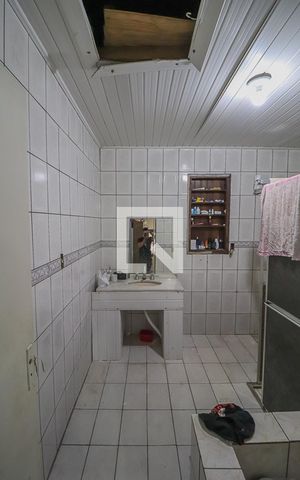 Casa à venda com 130m², 4 quartos e 3 vagasBanheiro do Quarto 1