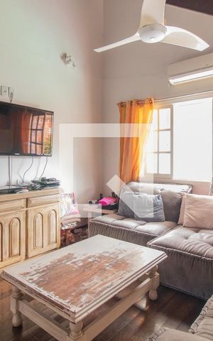 Casa à venda com 360m², 3 quartos e 4 vagasSala 2