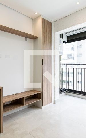 Apartamento para alugar com 29m², 1 quarto e sem vaga Apartamento para alugar com 29m², 1 quarto e sem vagaSala