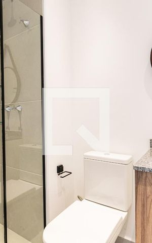 Apartamento para alugar com 29m², 1 quarto e sem vaga Apartamento para alugar com 29m², 1 quarto e sem vagaBanheiro