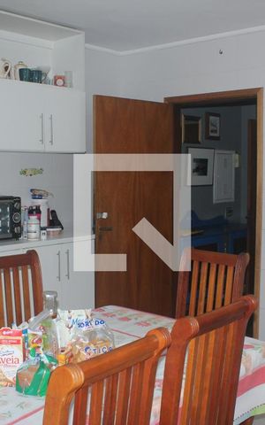 Casa para alugar com 200m², 4 quartos e 2 vagasCozinha
