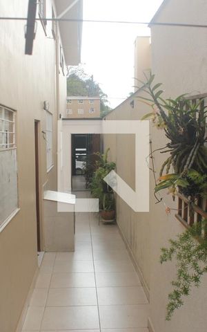 Casa para alugar com 200m², 4 quartos e 2 vagasQuintal