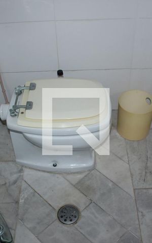 Casa para alugar com 200m², 4 quartos e 2 vagasLavabo