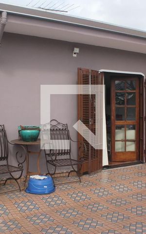 Casa para alugar com 200m², 4 quartos e 2 vagasVaranda