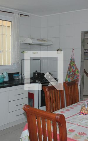 Casa para alugar com 200m², 4 quartos e 2 vagasCozinha