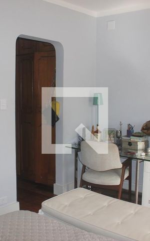 Casa para alugar com 200m², 4 quartos e 2 vagasSuíte