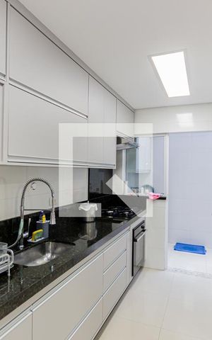 Apartamento à venda com 70m², 3 quartos e 2 vagas Apartamento à venda com 70m², 3 quartos e 2 vagasCozinha