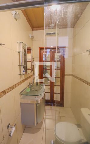 Casa à venda com 93m², 2 quartos e 6 vagasBanheiro 2