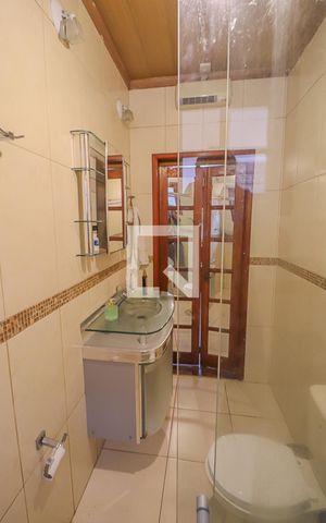 Casa à venda com 93m², 2 quartos e 6 vagasBanheiro 2