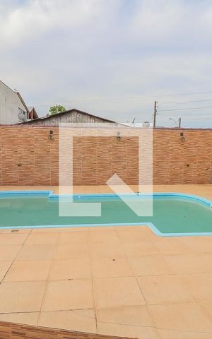 Casa à venda com 93m², 2 quartos e 6 vagasPiscina