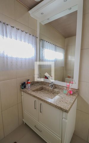 Casa à venda com 93m², 2 quartos e 6 vagasBanheiro 3