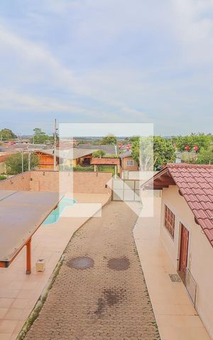 Casa à venda com 93m², 2 quartos e 6 vagasvista da Sacada