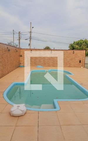 Casa à venda com 93m², 2 quartos e 6 vagasPiscina
