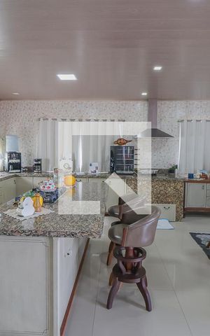 Casa à venda com 93m², 2 quartos e 6 vagasCozinha