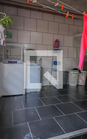 Casa à venda com 93m², 2 quartos e 6 vagasArea de Serviço