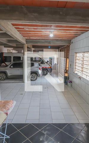 Casa à venda com 93m², 2 quartos e 6 vagasArea de Serviço