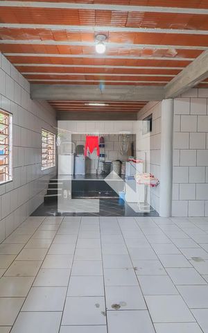 Casa à venda com 93m², 2 quartos e 6 vagasGaragem